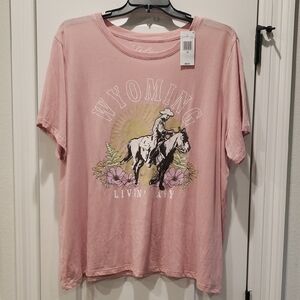Horse And Cowboy Wyoming Living Easy Cold Crush Pink Graphic Tee Women Plus 2X